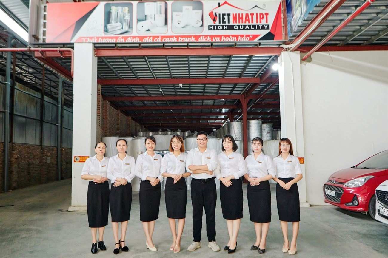 Cán Bộ Công Nhân Viên Nhà Máy Việt Nhật IPT 2