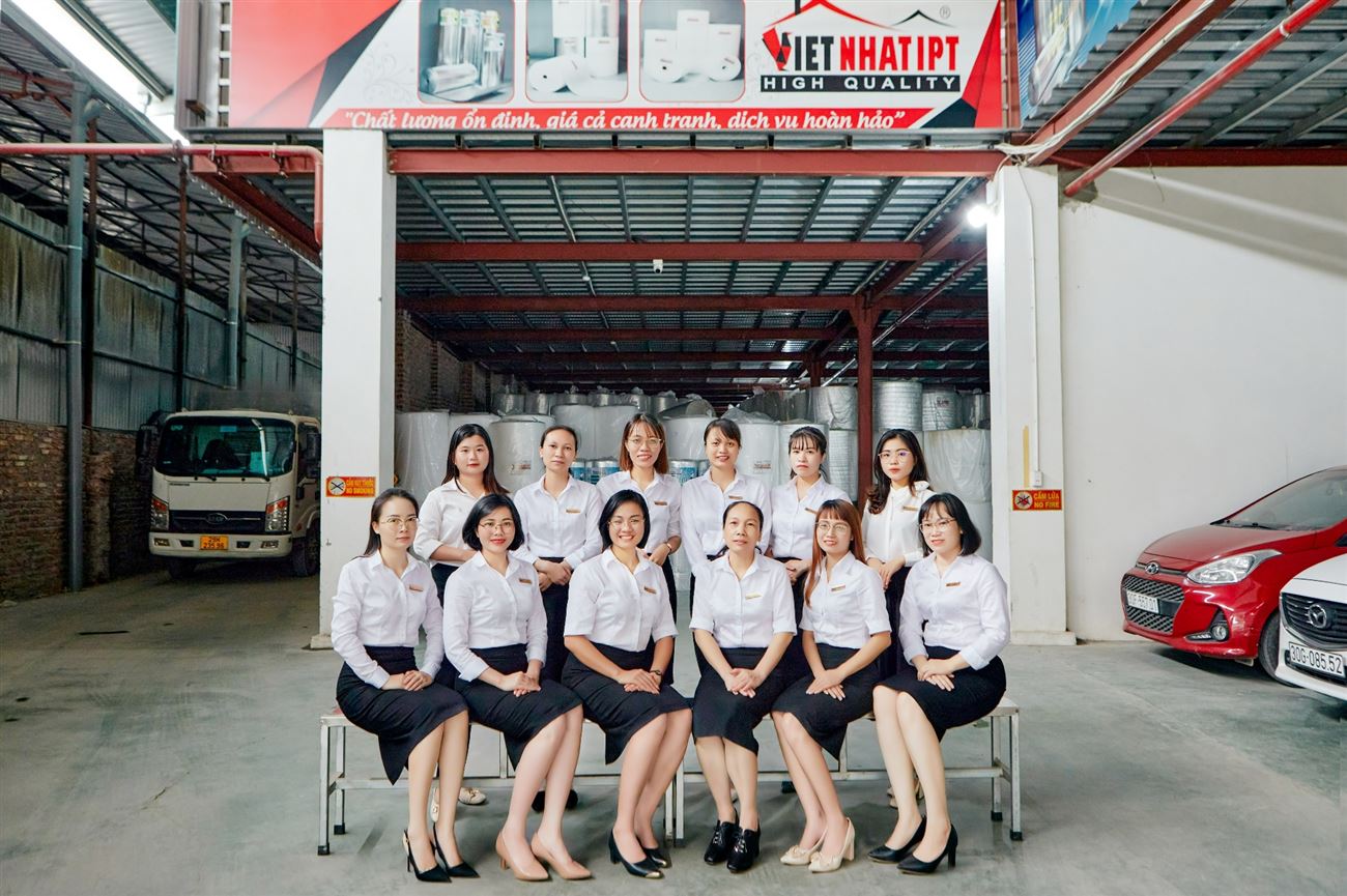 Cán Bộ Công Nhân Viên Nhà Máy Việt Nhật IPT 6